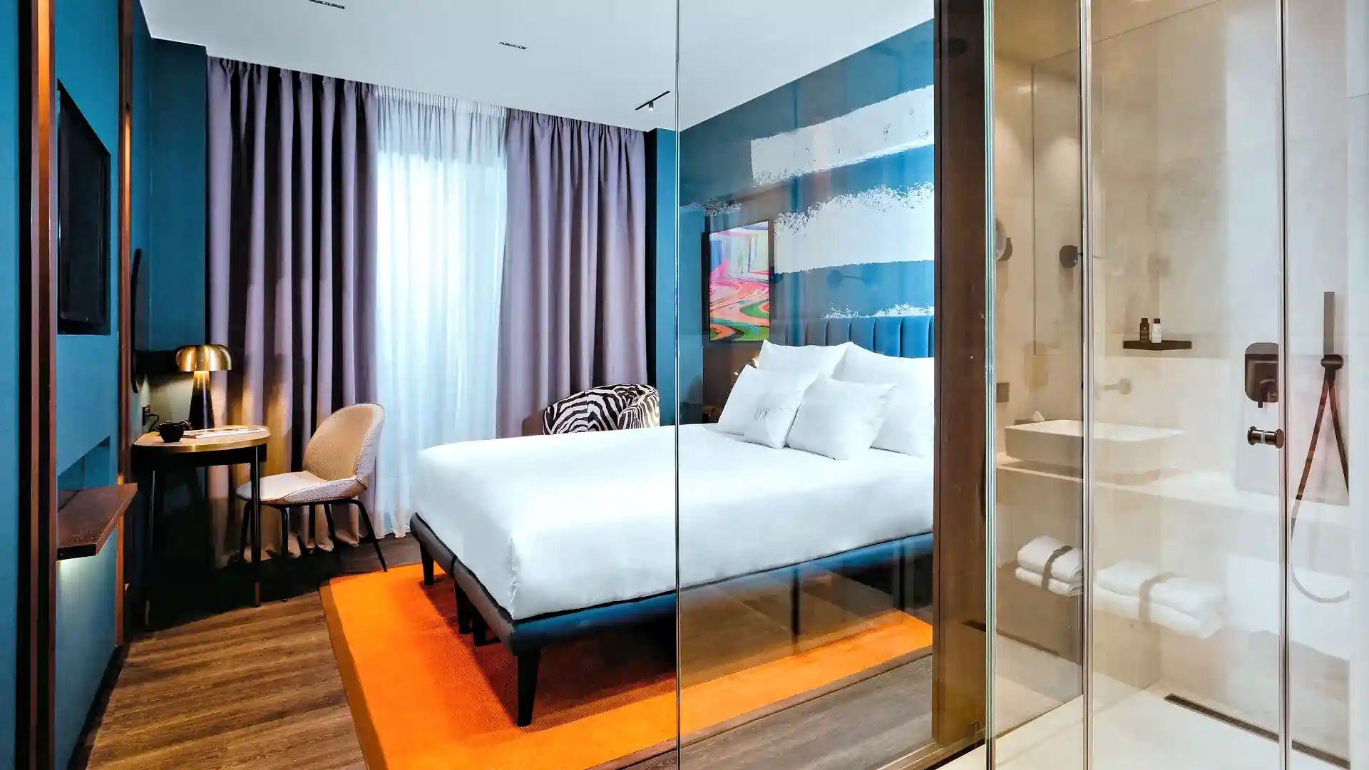 Deluxe Room with Business Lounge Access