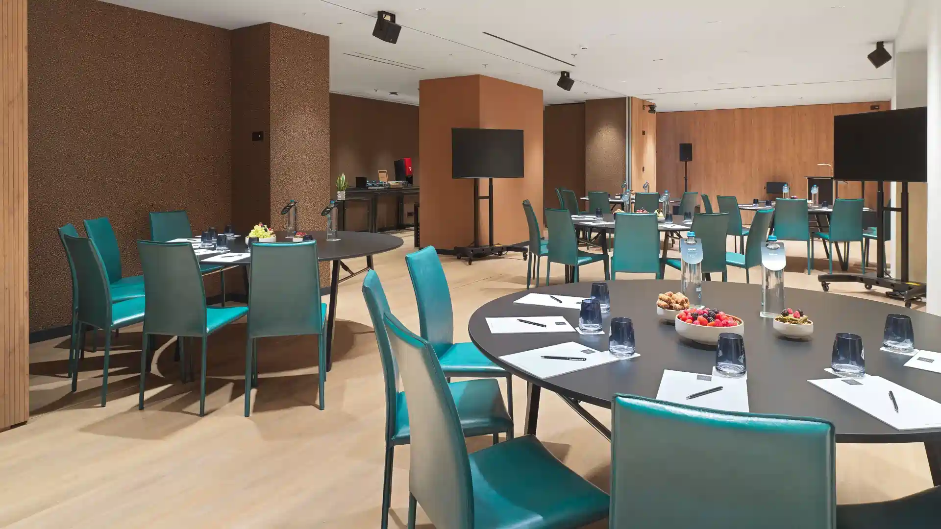NYX Hotel Thessaloniki - photo